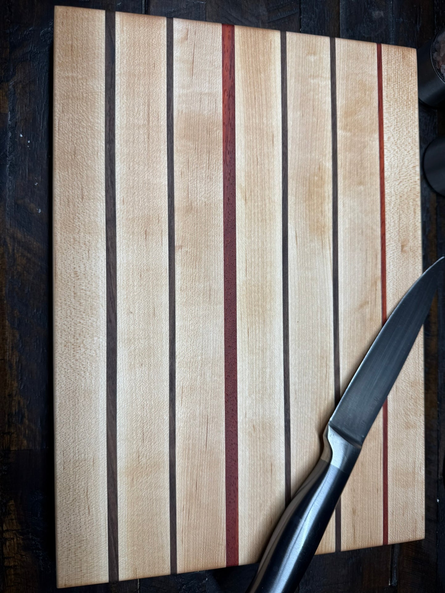 Maple, with thin stripe of Walnut Purple Heart Edge Grain Cutting board 14x10x1.25"