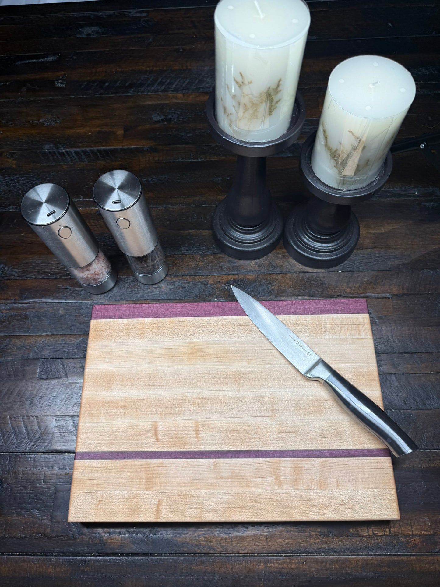 Maple, with thin stripe of Purple Heart Edge Grain Cutting board 14x10x1.25"
