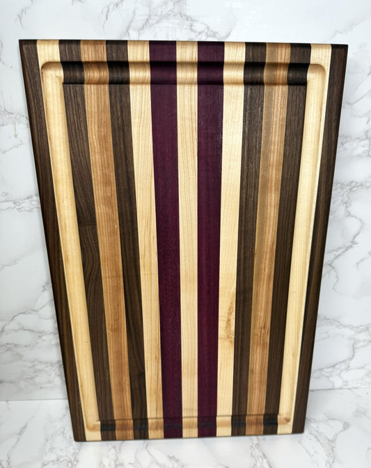 Dark Stripe Edge Grain cutting board