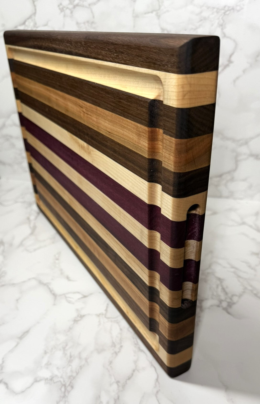 Dark Stripe Edge Grain cutting board