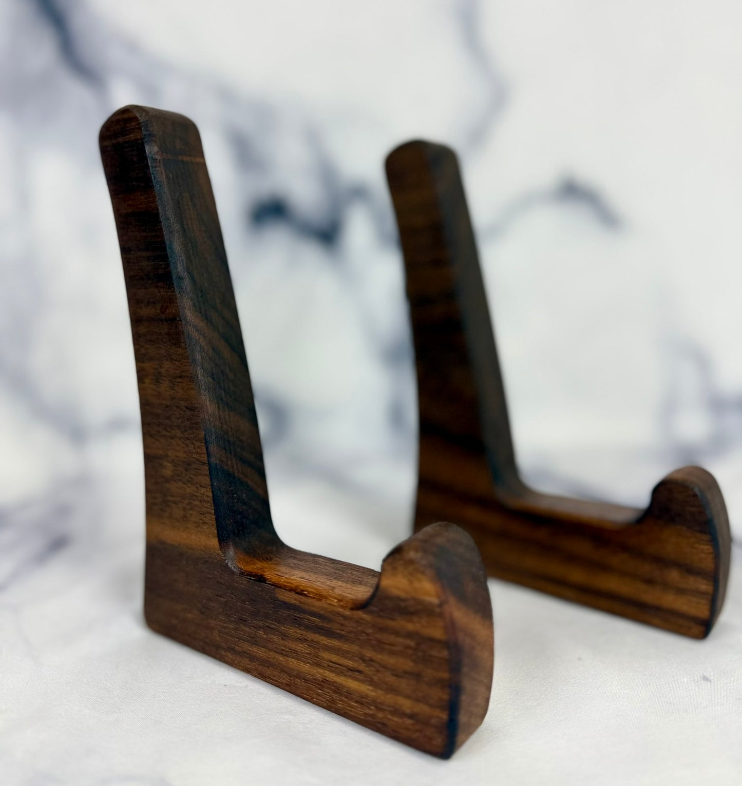 Premium Walnut End Grain Cutting Board – Handcrafted & Durable- Free Stand